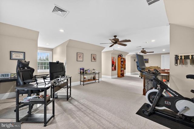 106 ASHLEY CT, Moorestown, NJ 08057