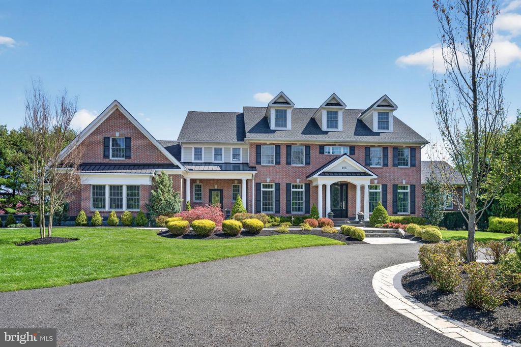 106 ASHLEY CT, Moorestown, NJ 08057
