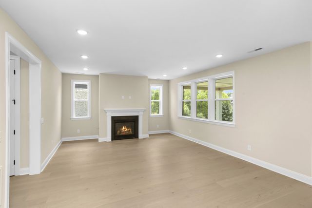 5958 Hunt Valley Drive, Spring Hill, TN 37174