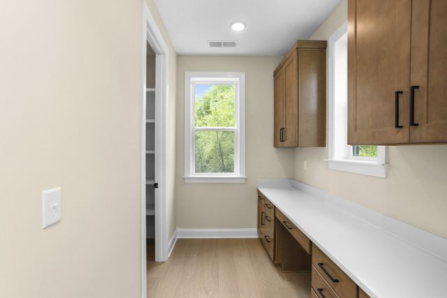 5958 Hunt Valley Drive, Spring Hill, TN 37174