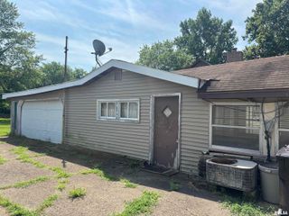 2217 SPRINGFIELD Road, East Peoria, IL 61611