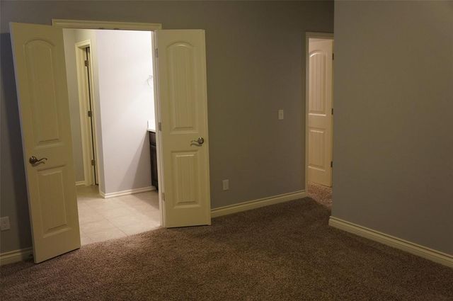 3325 Eaglerock Lane, Norman, OK 73069