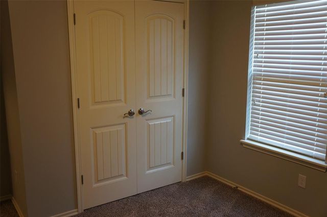 3325 Eaglerock Lane, Norman, OK 73069