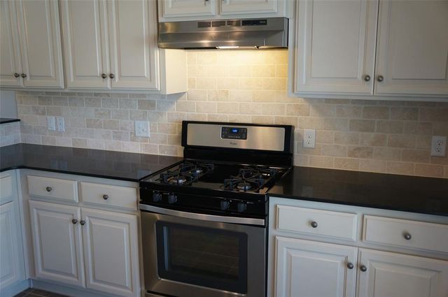 3325 Eaglerock Lane, Norman, OK 73069