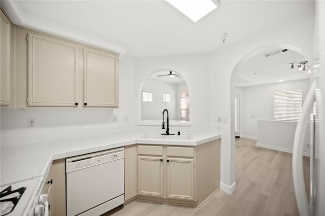 30433 Buccaneer Bay F, Murrieta, CA 92563