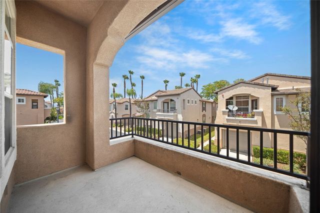 30433 Buccaneer Bay F, Murrieta, CA 92563