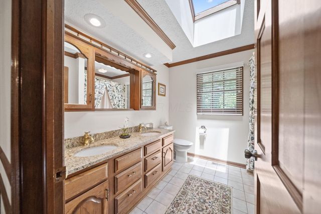 9124 Preswick Court, Dublin, OH 43017