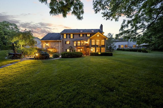 9124 Preswick Court, Dublin, OH 43017