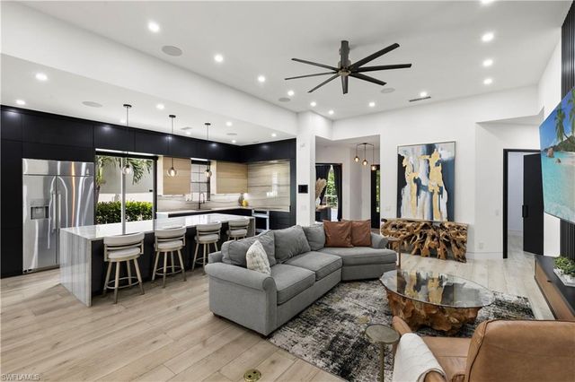 3007 Ellice WAY, Naples, FL 34119