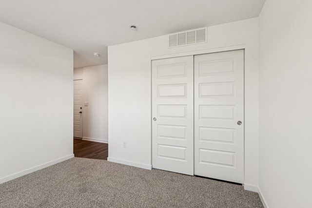 1395 Oakfield Lane, Pingree Grove, IL 60140