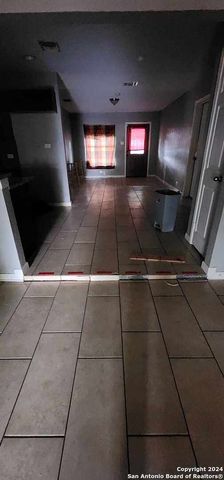1031 Thorain, San Antonio, TX 78201