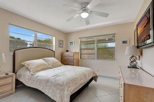 477 Durham P 477, Deerfield Beach, FL 33442