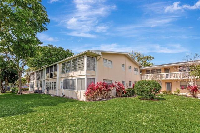 477 Durham P 477, Deerfield Beach, FL 33442