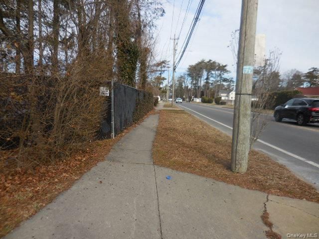 20 Washington Avenue, Brentwood, NY 11717