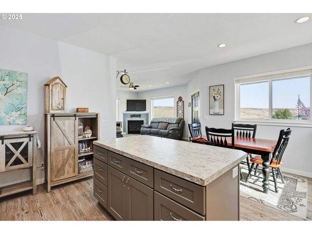 1275 WRIGHT Rd, Arlington, OR 97812