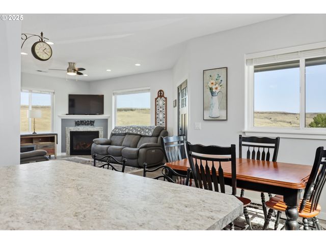 1275 WRIGHT Rd, Arlington, OR 97812