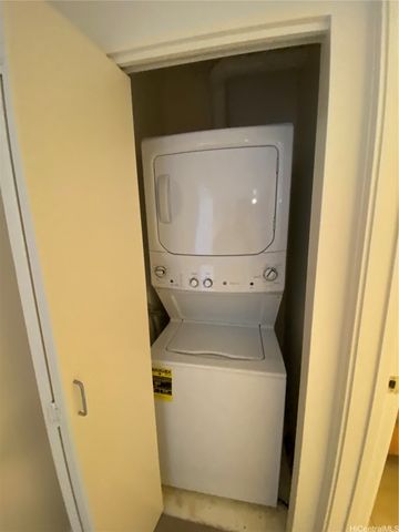 600 Queen Street 2106, Honolulu, HI 96813