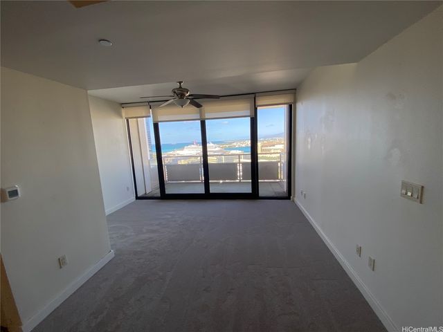 600 Queen Street 2106, Honolulu, HI 96813