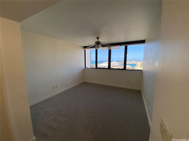 600 Queen Street 2106, Honolulu, HI 96813