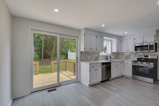 30 A St, Framingham, MA 01701