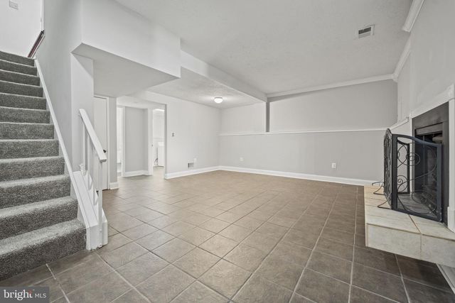 2362 HUNTERS SQUARE CT, Reston, VA 20191