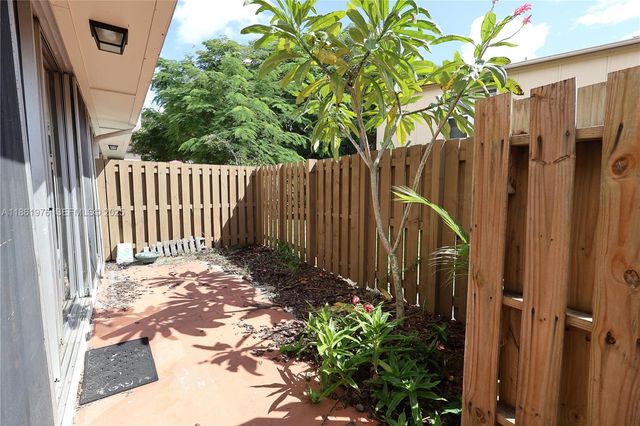 865 NW 80th Terrace 6, Plantation, FL 33324
