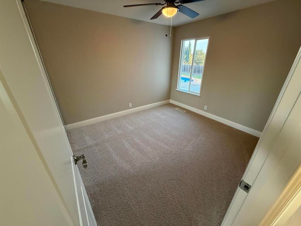 Image 11 of property listing at 108 Fleetwood Dr, Antioch, CA 94509