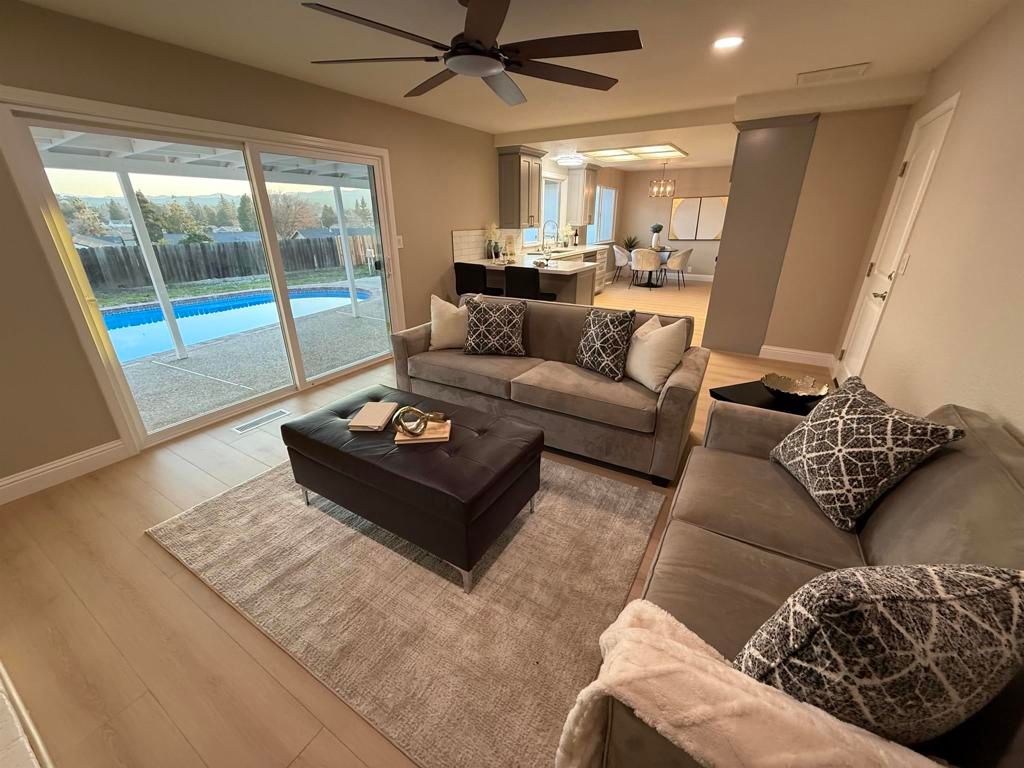 Image 2 of property listing at 108 Fleetwood Dr, Antioch, CA 94509