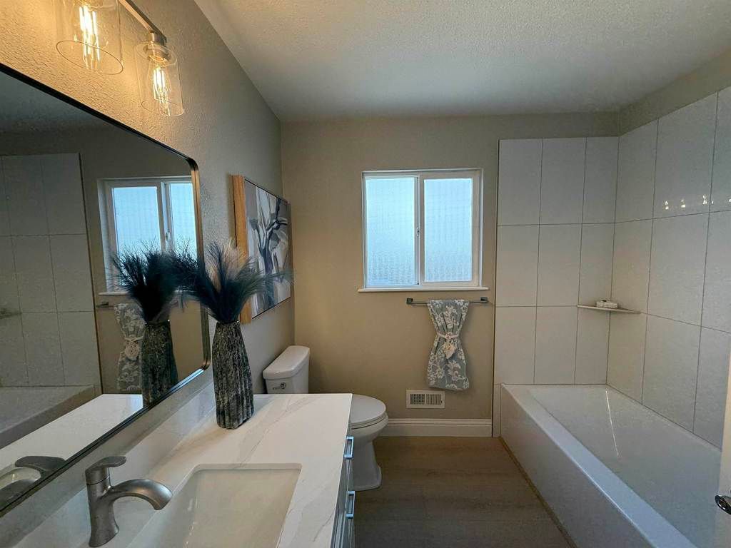 Image 31 of property listing at 108 Fleetwood Dr, Antioch, CA 94509