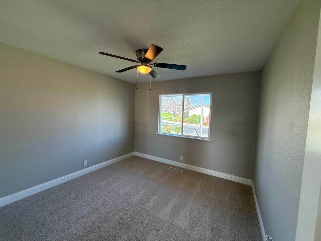Image 33 of property listing at 108 Fleetwood Dr, Antioch, CA 94509