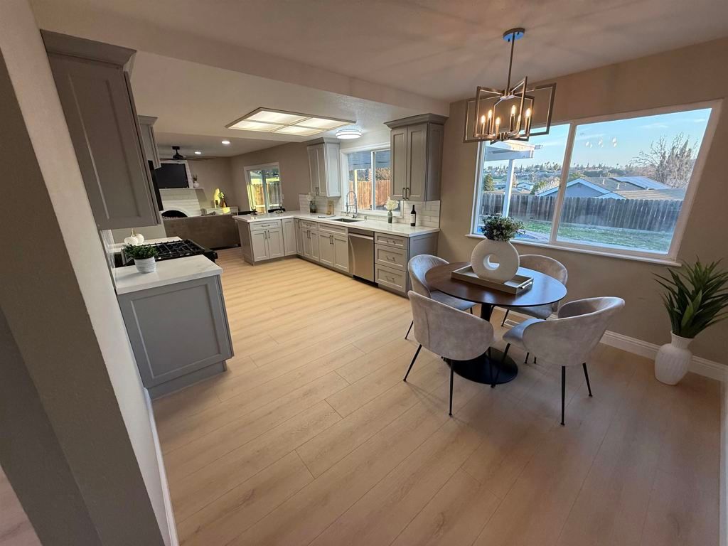 Image 4 of property listing at 108 Fleetwood Dr, Antioch, CA 94509