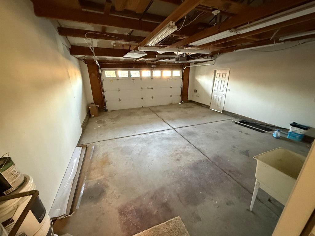 Image 7 of property listing at 108 Fleetwood Dr, Antioch, CA 94509