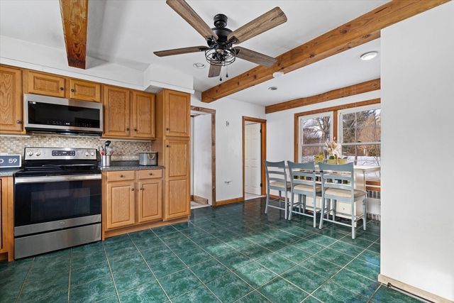 127 N Main St, West Boylston, MA 01583