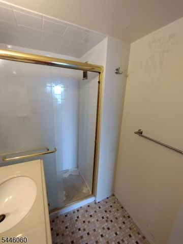 301 Beech St 7E, Hackensack City, NJ 07601