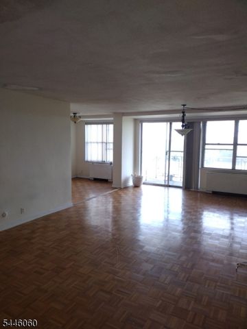 301 Beech St 7E, Hackensack City, NJ 07601