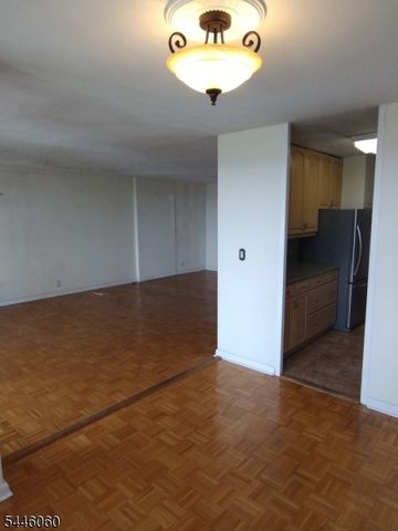 301 Beech St 7E, Hackensack City, NJ 07601