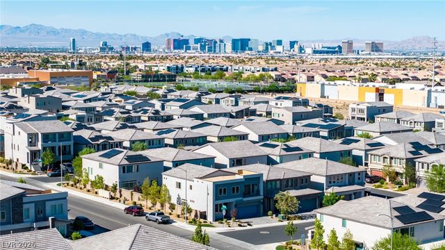 7094 Bold Rock Avenue, Las Vegas, NV 89113
