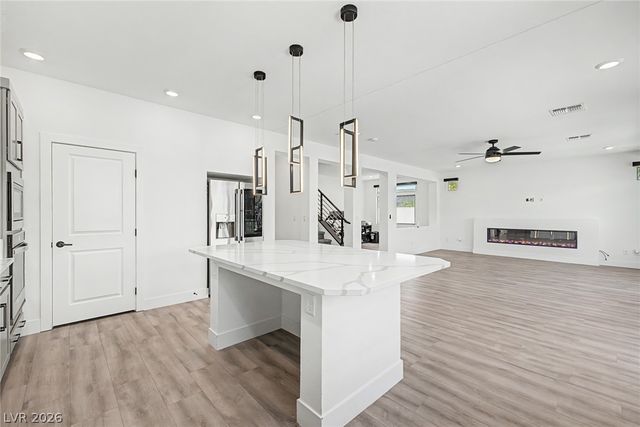 7094 Bold Rock Avenue, Las Vegas, NV 89113