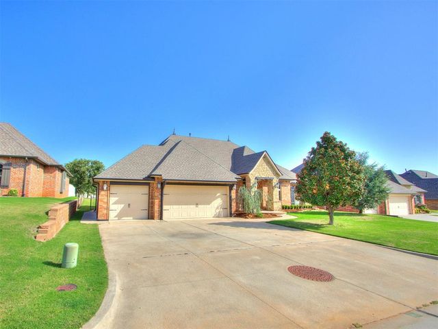 12607 Forest Oaks Drive, Choctaw, OK 73020