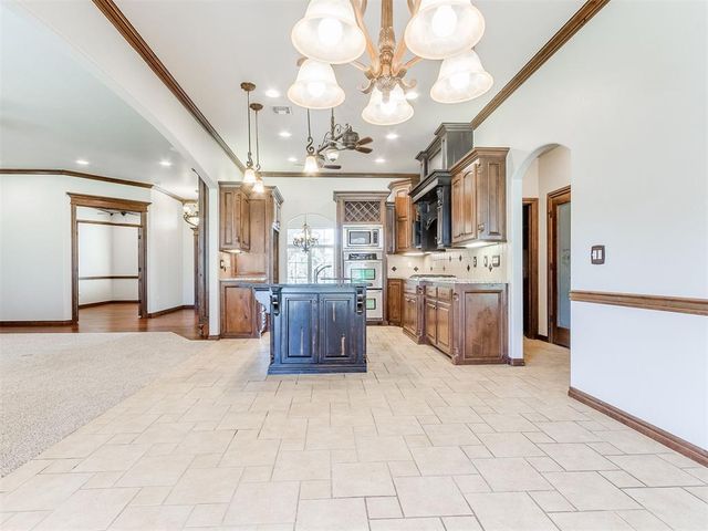 12607 Forest Oaks Drive, Choctaw, OK 73020
