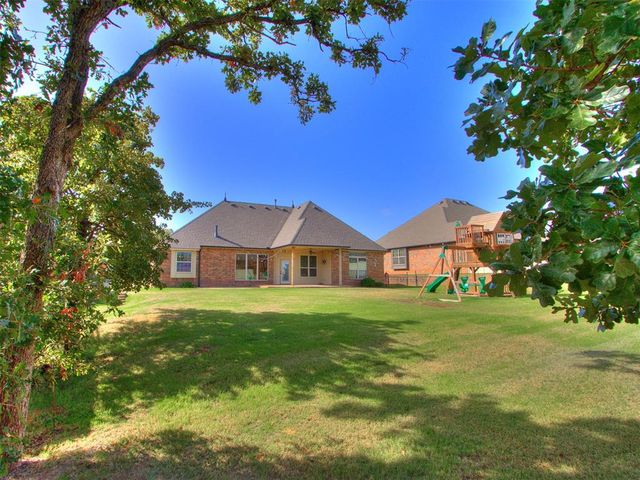 12607 Forest Oaks Drive, Choctaw, OK 73020