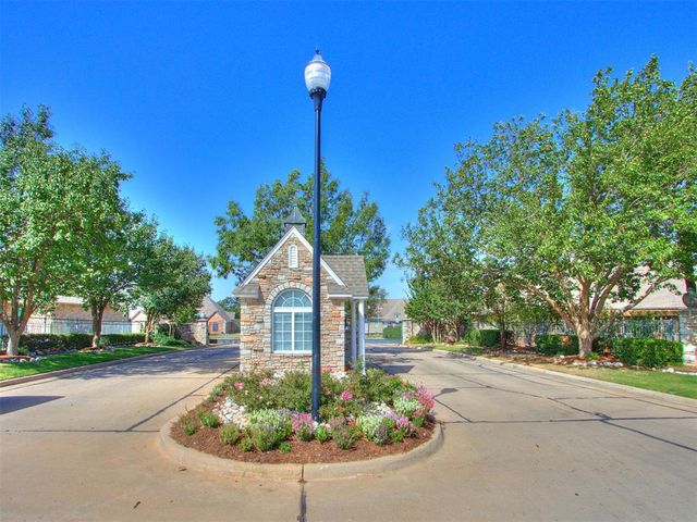 12607 Forest Oaks Drive, Choctaw, OK 73020