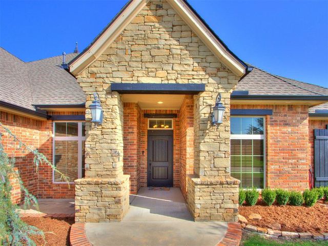 12607 Forest Oaks Drive, Choctaw, OK 73020