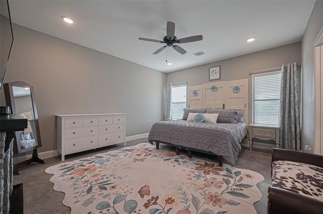 16702 Dipple Road, Guy, TX 77444