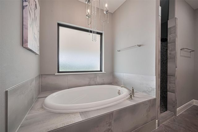 16702 Dipple Road, Guy, TX 77444