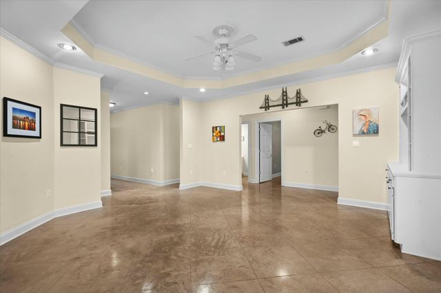 131 Shadow Lake Dr., Hattiesburg, MS 39402
