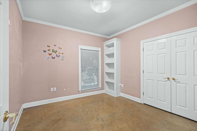 131 Shadow Lake Dr., Hattiesburg, MS 39402