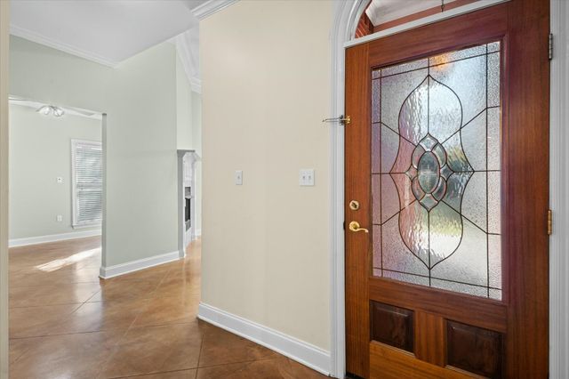 131 Shadow Lake Dr., Hattiesburg, MS 39402