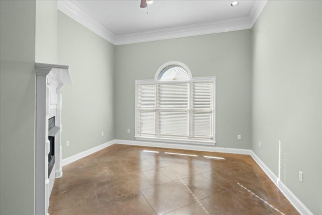 131 Shadow Lake Dr., Hattiesburg, MS 39402
