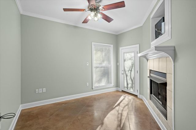 131 Shadow Lake Dr., Hattiesburg, MS 39402